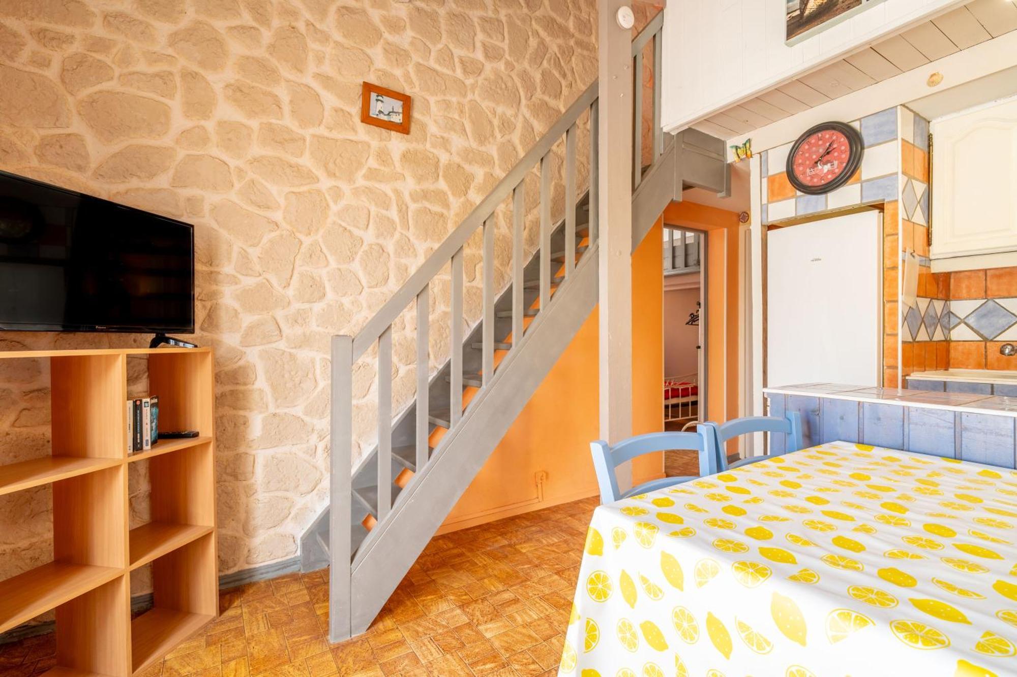 Maison Fleurynes Флері Екстер'єр фото
