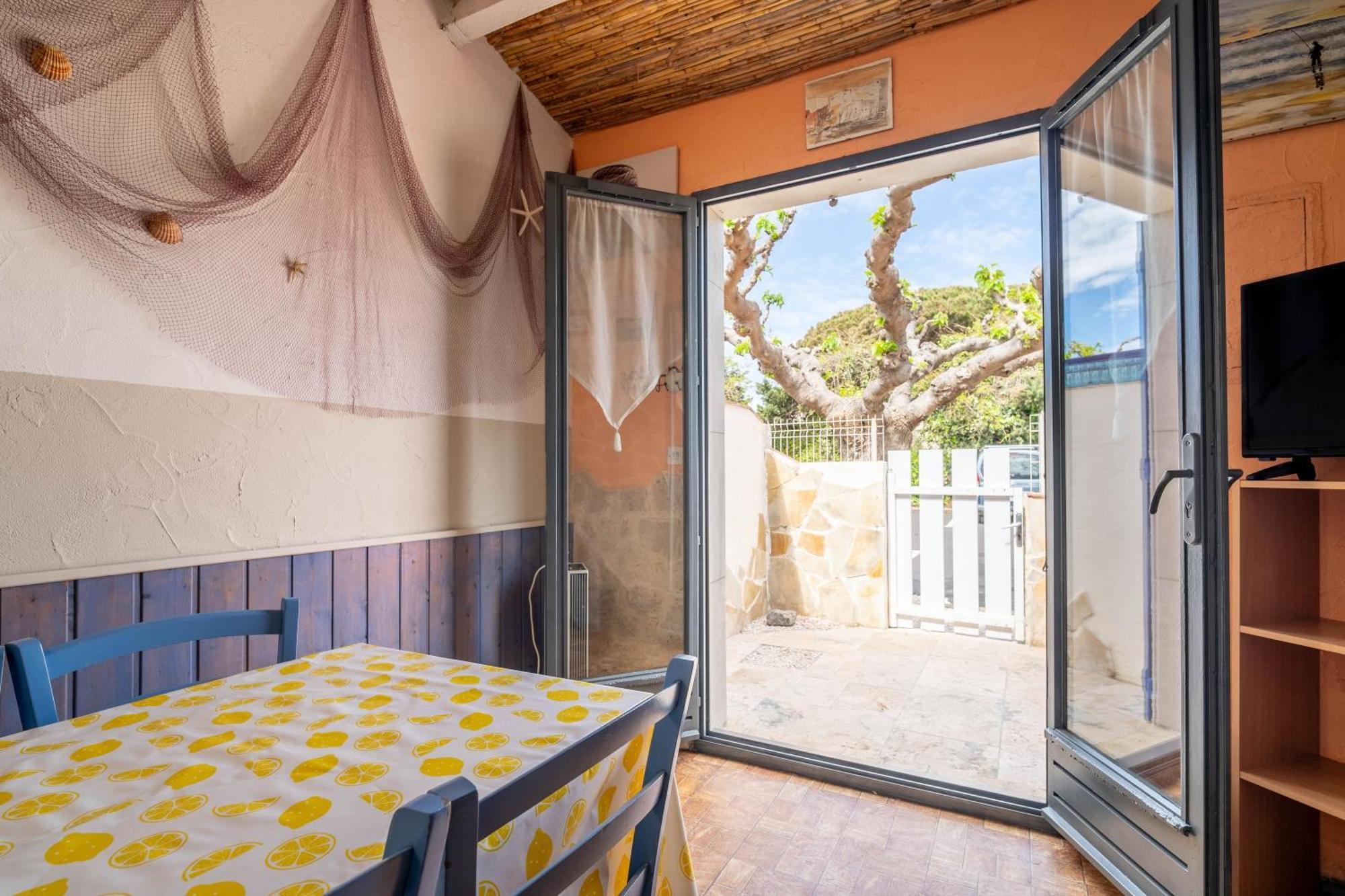 Maison Fleurynes Флері Екстер'єр фото